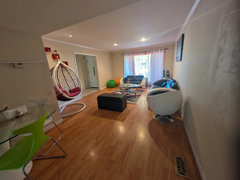 Building Photo - 2392 Abaca Way