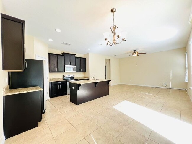 Building Photo - 1134 Victoria Glen Dr