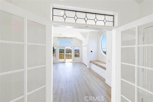 Building Photo - 12 San Remo