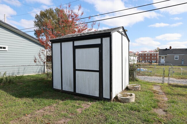 Building Photo - 1507 N 30th St