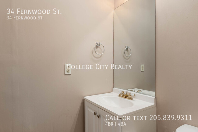 Building Photo - 34 Fernwood St