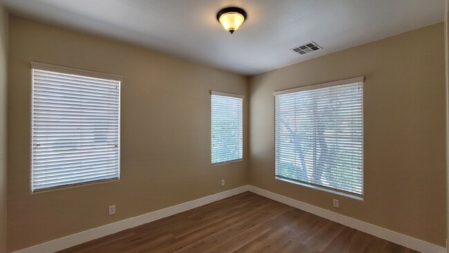 Building Photo - 11005 Calamint Hills Ct
