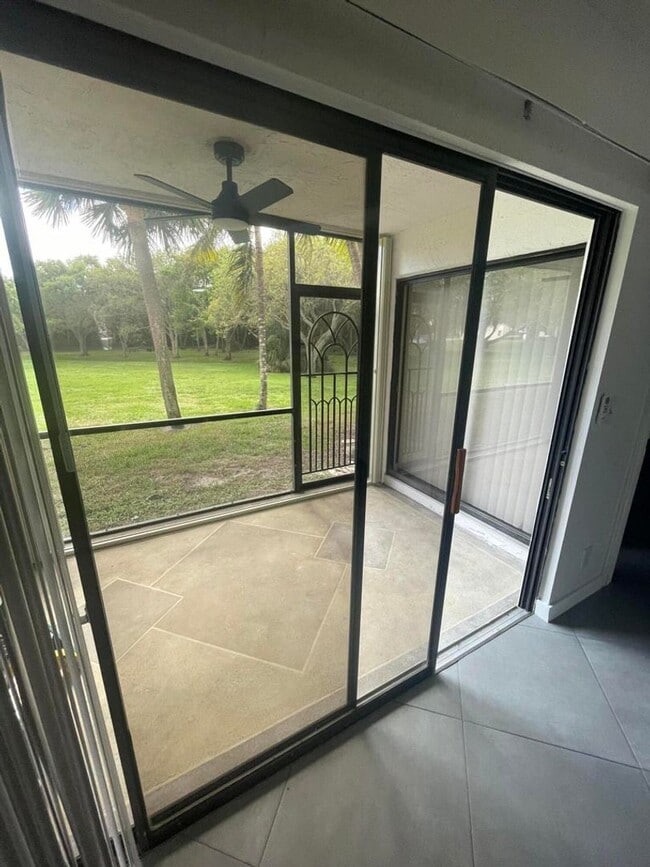 Building Photo - 3355 Jaywood Terrace