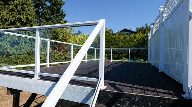 Building Photo - 4Bd/2.5Ba Edmonds House