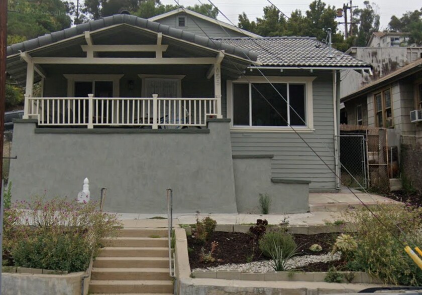 Studio attached to House - 655 Solano Ave