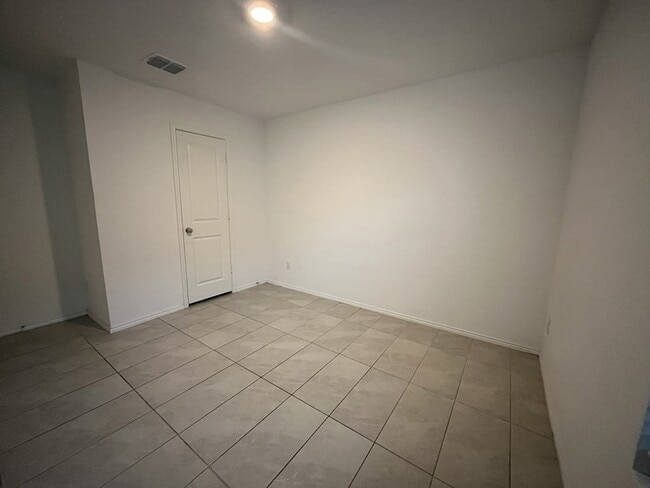 Building Photo - 3408 Harper St