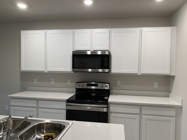 Kitchen - 15373 Wildflower Cir