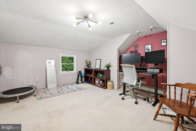 Building Photo - 405 W Mantua Ave