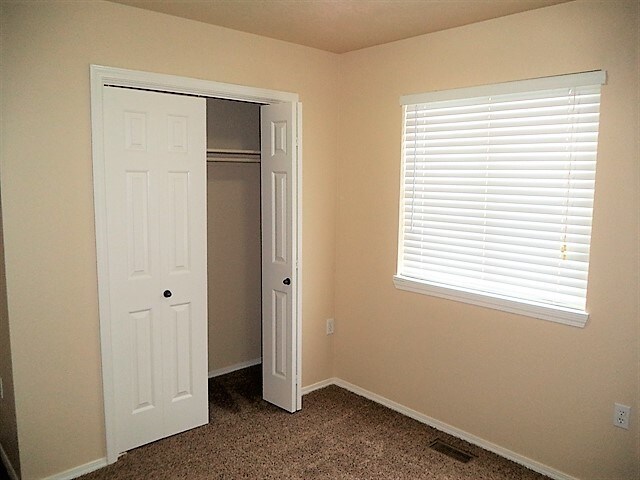 Building Photo - 4497 S Chariot Way