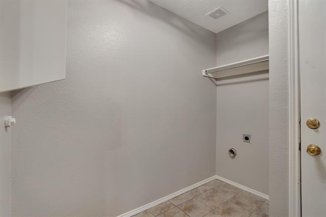 Building Photo - 2305 Tisbury Way