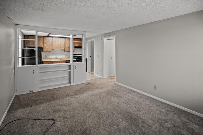 Building Photo - 9537 Olde Woods Dr