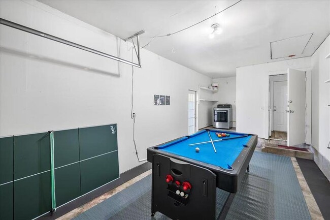 Building Photo - 3007 Burning Oak Dr