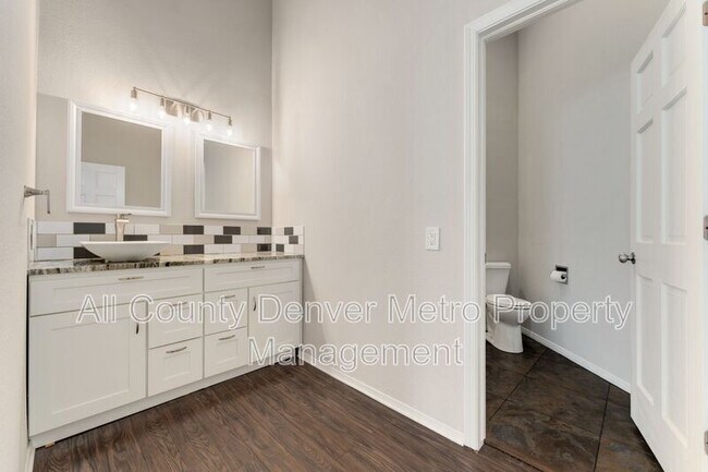 Building Photo - 8787 Allison Dr