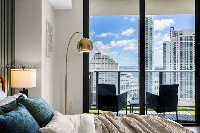 Building Photo - 45 SW 9th St