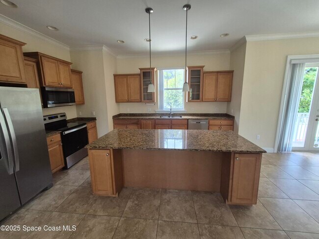 Building Photo - 870 Vignoles Ave NE