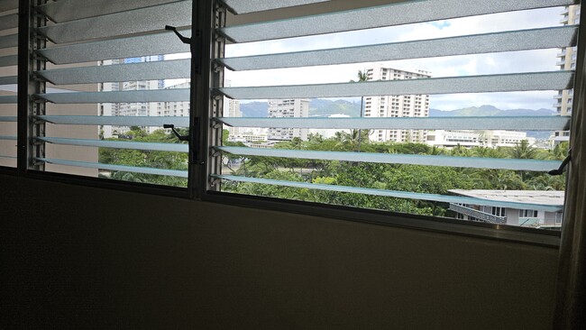 Building Photo - 1684 Ala Moana Blvd