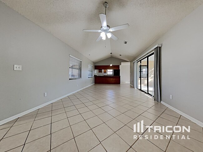 Building Photo - 38750 James Ct