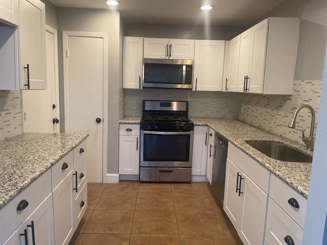 Building Photo - 1115 Rock Canyon Dr