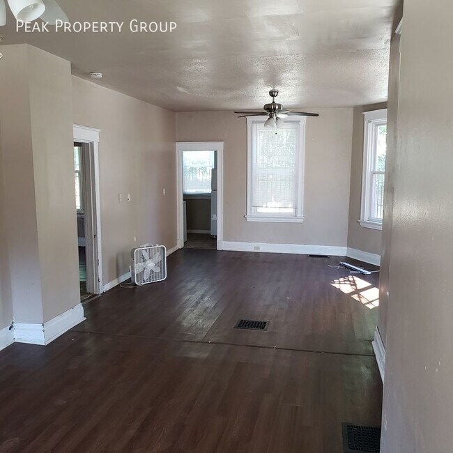 Building Photo - 2316 Rohs St