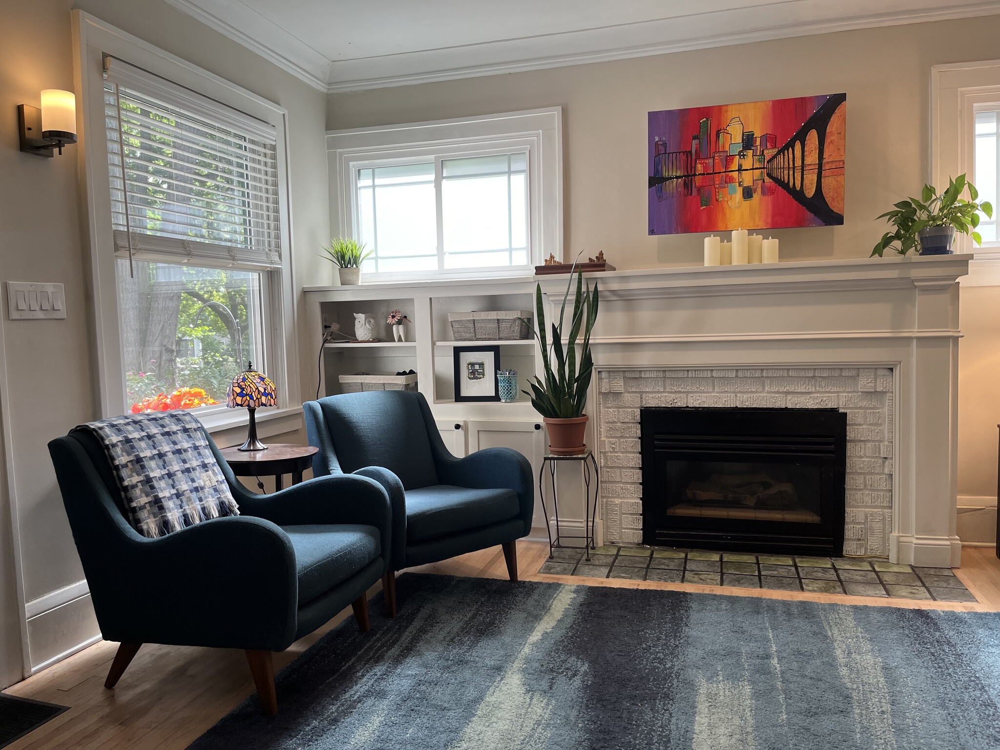 Building Photo - 4732 Harriet Ave