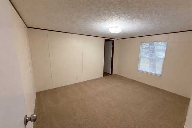 Building Photo - 105 Campbell Dr