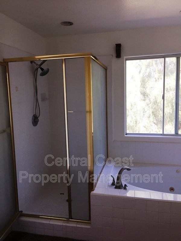 Building Photo - 19227 Sunridge Pl