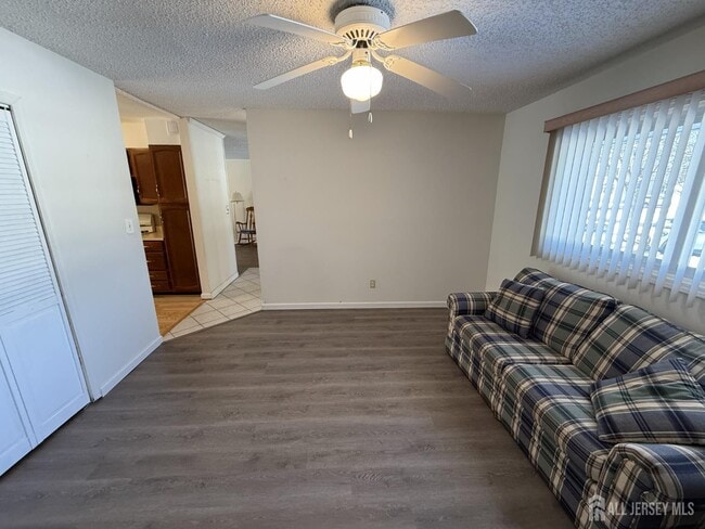 Building Photo - 10 Tyndall Rd