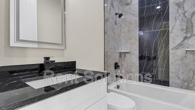 Building Photo - 2839 60th Ave N