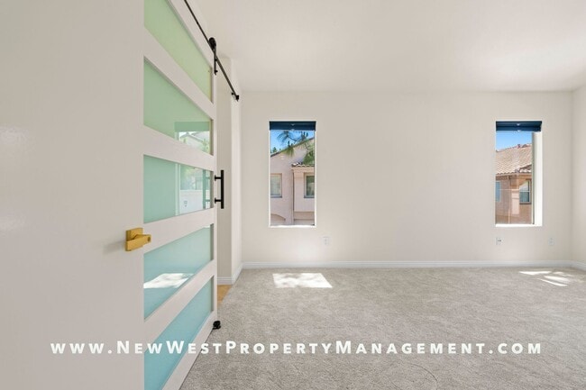 Building Photo - Newly renovated 2-bedroom UTC townhome in the coveted Andria of Renaissance at La Jolla community...