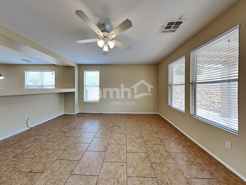 Building Photo - 8143 W Eagle Heart Ct