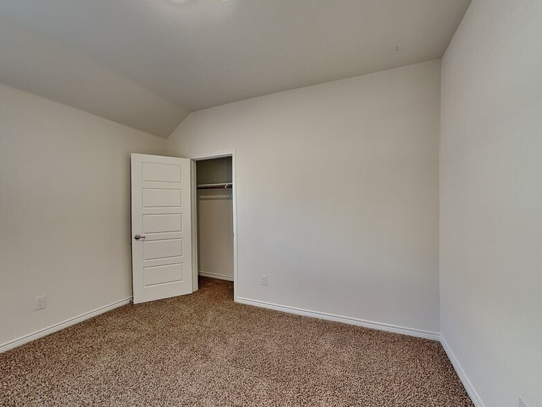 Building Photo - 148 Whitetail Wy