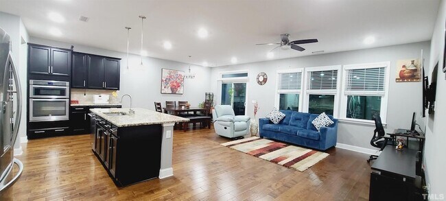 Building Photo - 529 Buhrstone Dr