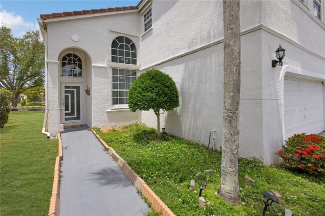 Building Photo - 150 NW 151st Ave