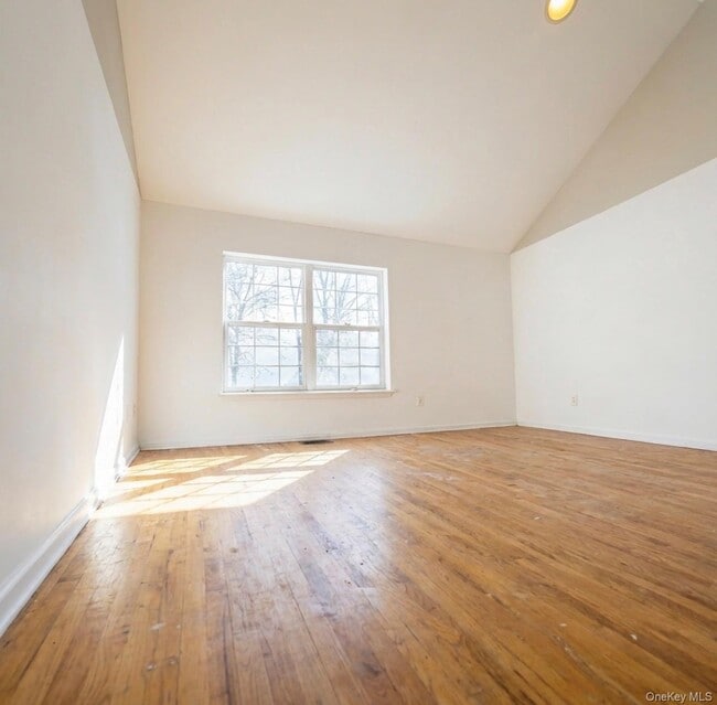 Building Photo - 54 Crystal Hill Dr