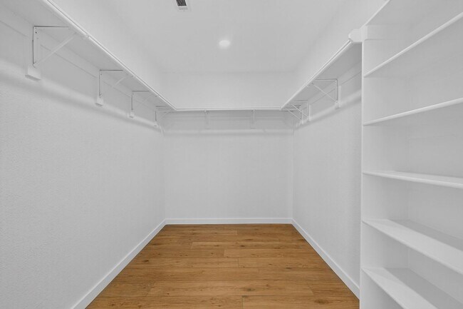 Building Photo - 7314 Gillon Dr