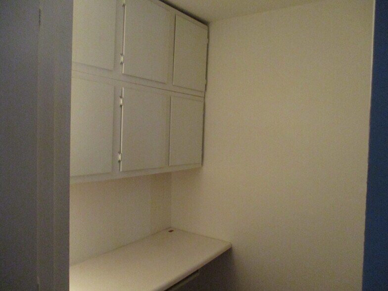 Building Photo - 18649 Chase St