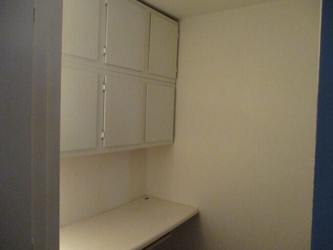 Building Photo - 18649 Chase St