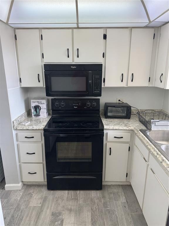 Building Photo - 810 Oakgrove Dr