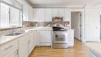 Building Photo - Springville Home