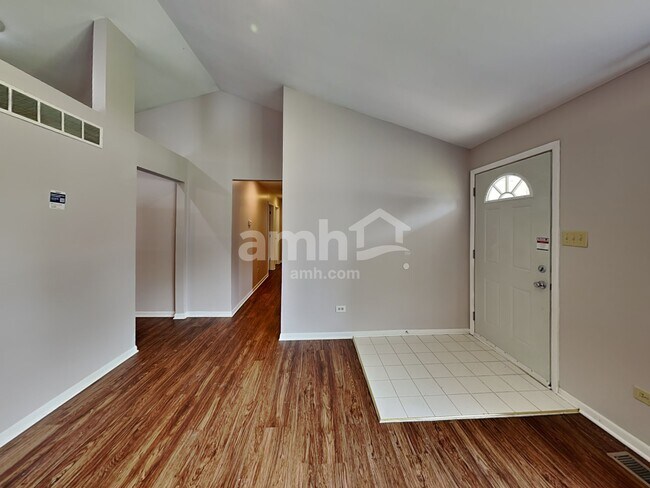 Building Photo - 6605 Goldhaber Ln