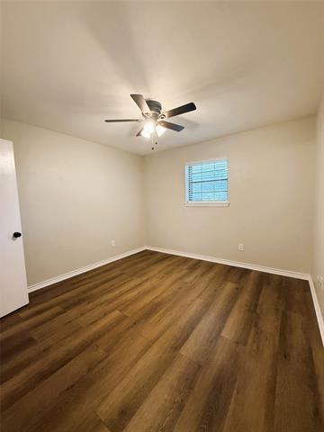 Building Photo - 11 Maree Ct