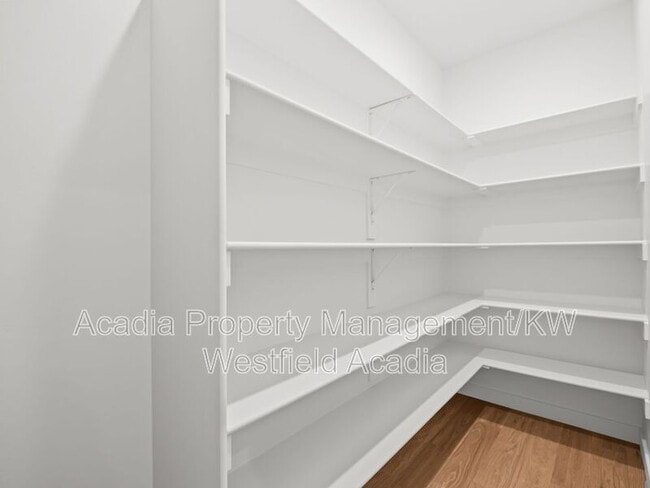 Building Photo - 226 E 860 S