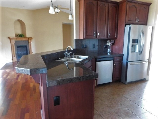 Building Photo - 3Bd/3Ba Single Story House - Available Ear...