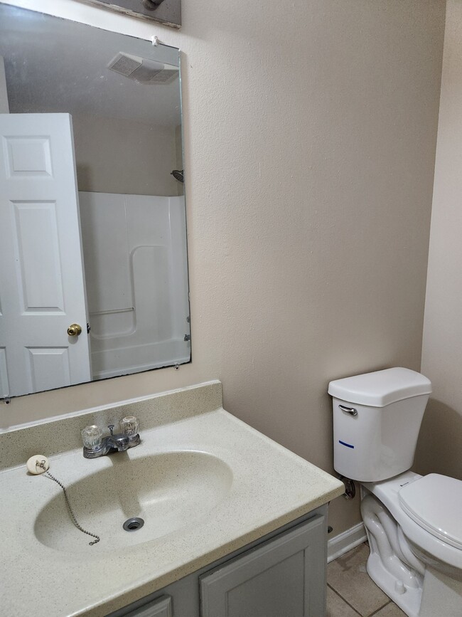 Building Photo - 5315 McClelland Dr