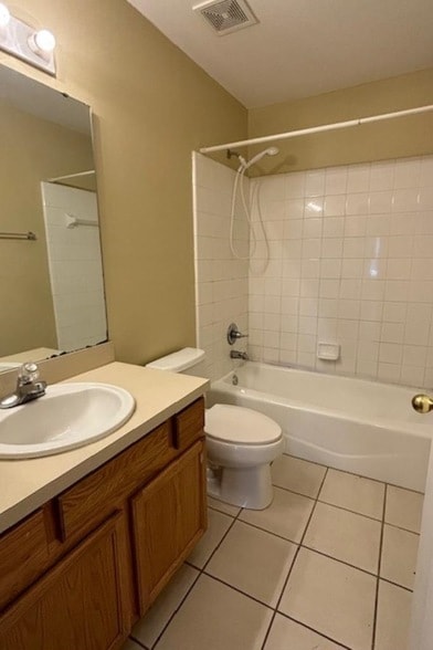 Building Photo - 4909 Park View Ct