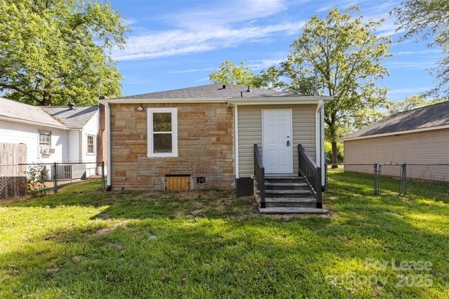 Building Photo - 660 Chestnut St