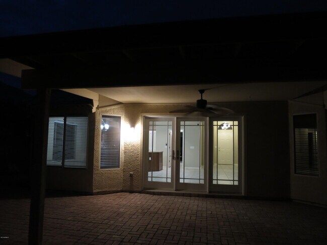 Building Photo - 9139 W Davis Rd