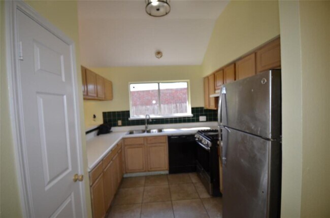 Building Photo - 4729 Castleman Dr