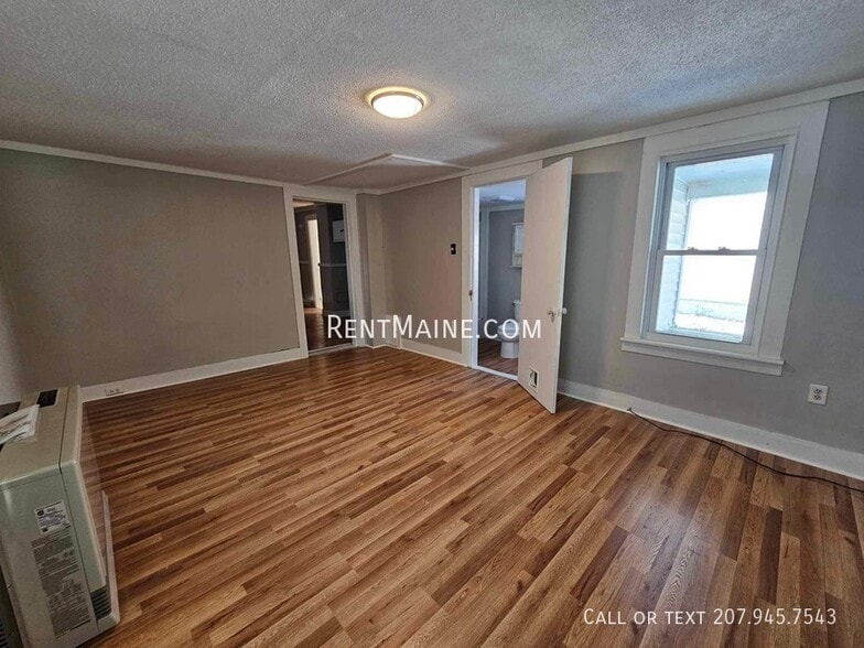 Building Photo - 52 Hayes St