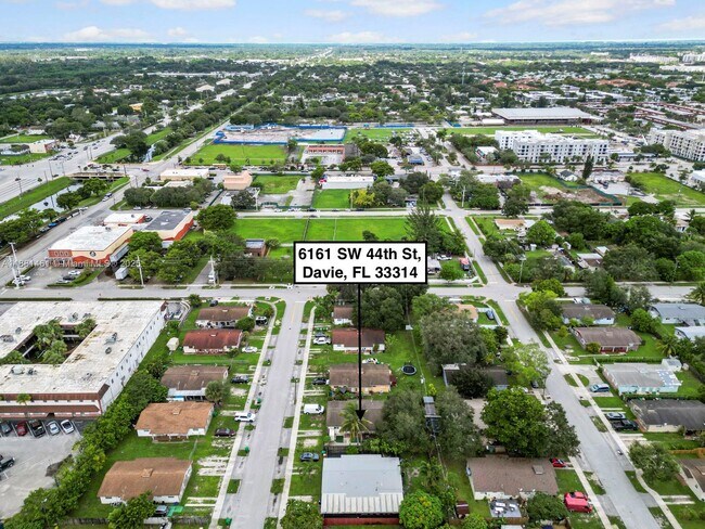 Building Photo - 6161 SW 44th St